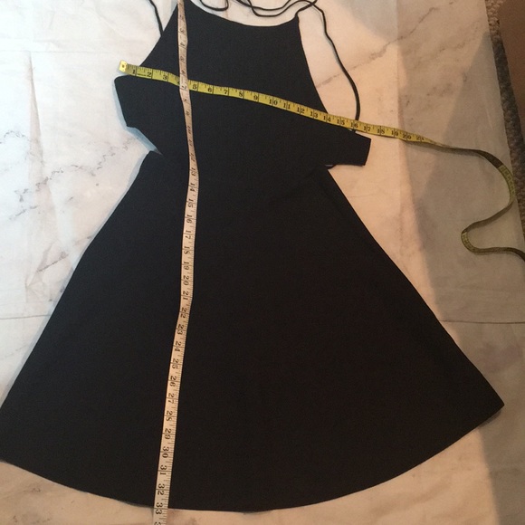 CUSNIE ET OCHS BANDAGE knit type FABRIC LIKE EUC RUNWAY CROSS BACK DRESS